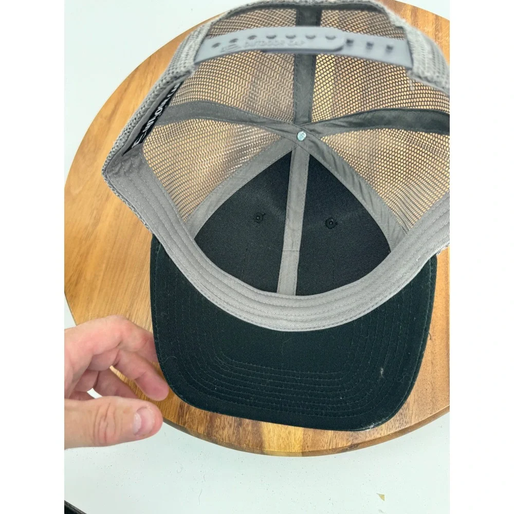 BARNES Trucker‎ Hat Mens Black Mesh Trucker Cap Mountain Graphic Outdoor